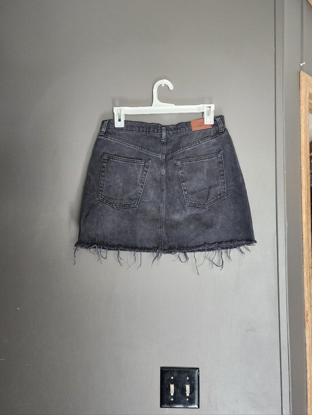 BDG Urban Outfitters High-rise Black Denim Distressed Mini Skirt Size Med - Picture 8 of 15